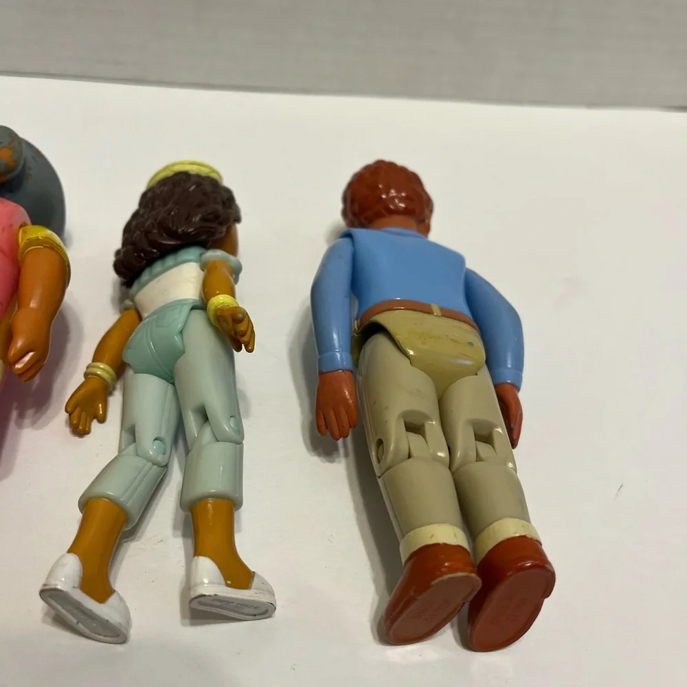 Dora the Explorer dollhouse dolls figures 4 piece people lot replacement dolls